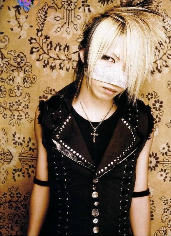 Reita (3)